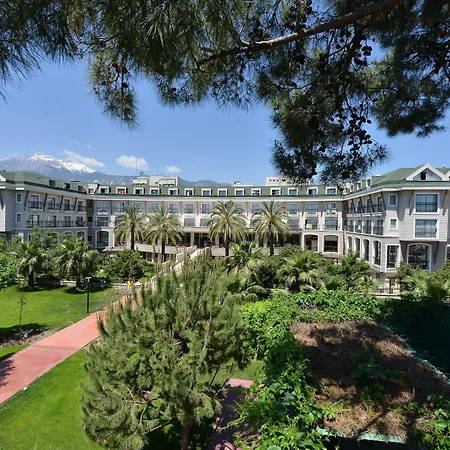 Lucida Hotel 5*
