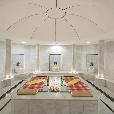 Lucida Hotel