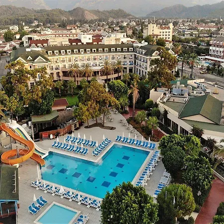 Lucida Hotel Camyuva