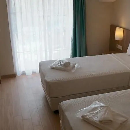 Lucida Hotell 5*
