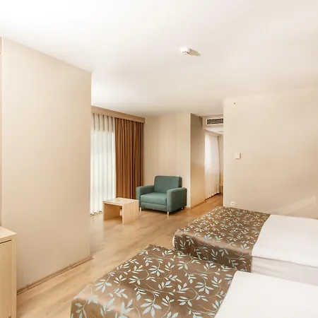 Lucida 5* Çamyuva